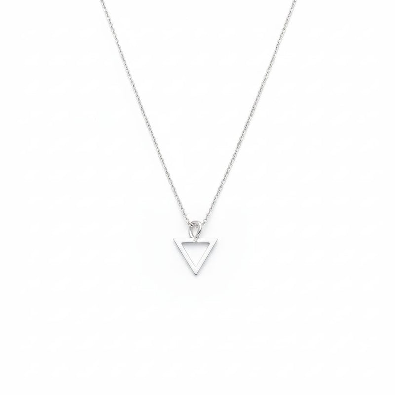 Colar Pingente Triângulo Vazado